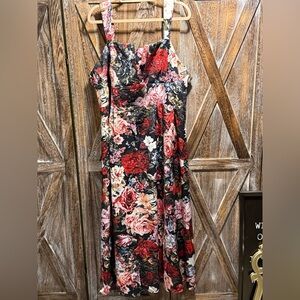 Floral Sleeveless Maxi Dress
